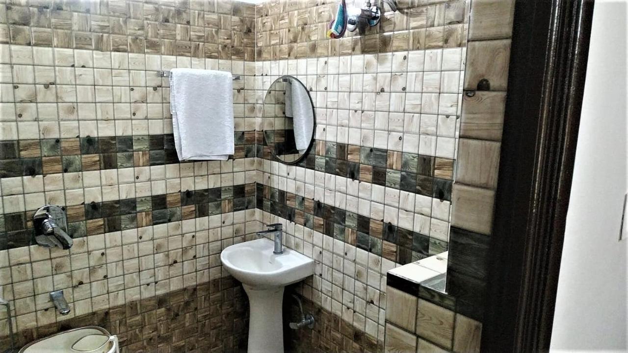 Mye Home Stay - Near Golden Temple Amritsar Dış mekan fotoğraf